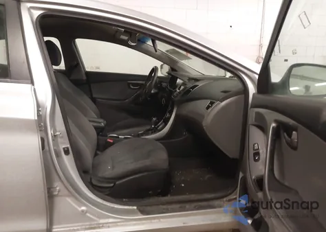 2014 Hyundai Elantra Se z USA, uszkodzony, nr VIN 5NPDH4AE0EH526957